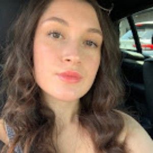 Meet your Posher, Stefania